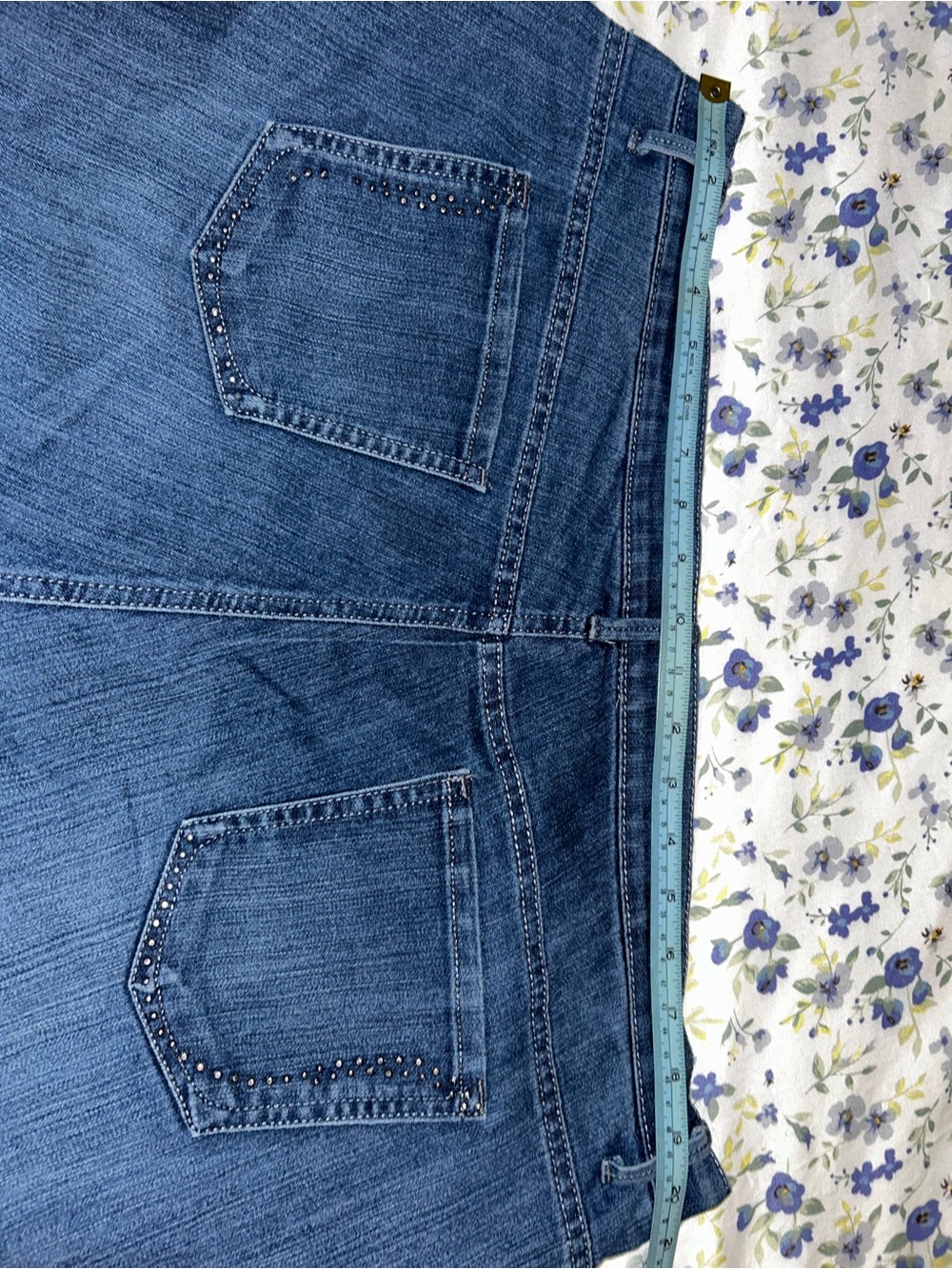 Jeans 22W Gloria Vanderbilt Dark Blue High-Rise Jeans with Studded Back Pockets - Picture 8 of 9